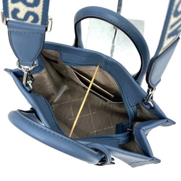 Michael Kors Mirella Small Crossbody Bag & Quilted Trifold Wallet Denim - Picture 7 of 12